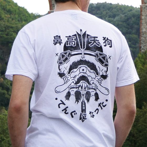 Photo de dos linogravure sur T-shirt Tengu Slayer