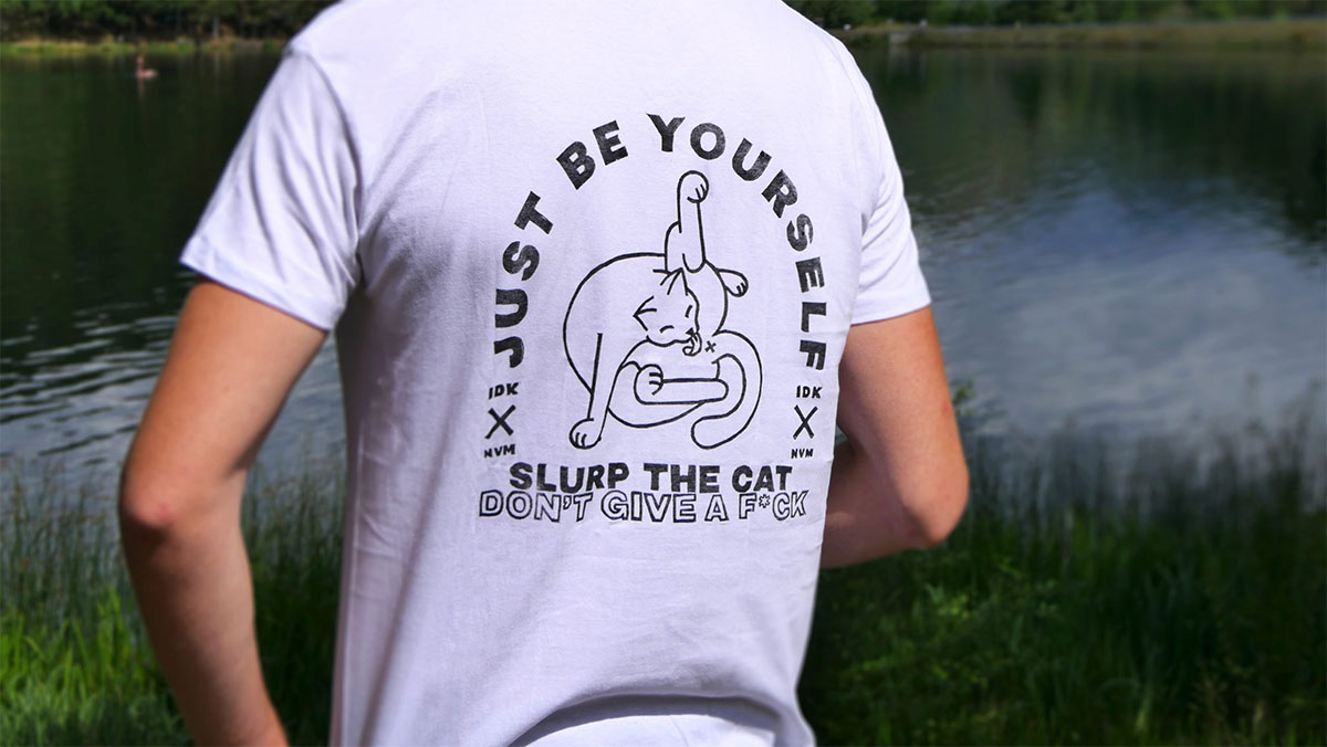 Photo linogravure sur T-shirt Slurp the cat