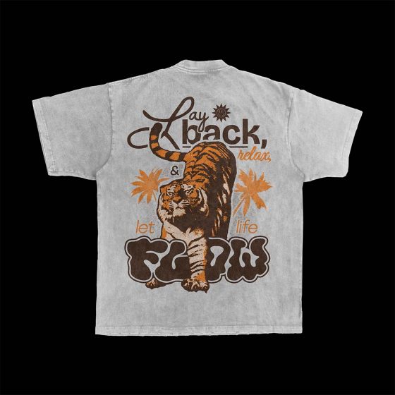 Lay back, relax, and let life flow; T-shirt design Tigre en blanc arrière